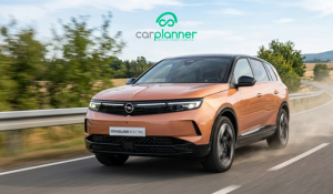 Opel Grandland Electric su strada, autonomia e ricarica
